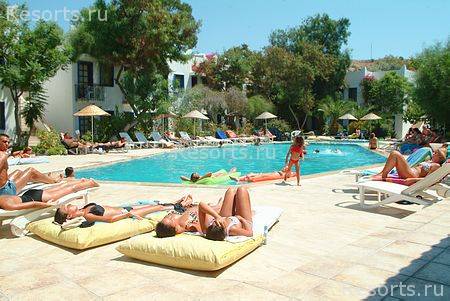 Club Hotel Flora 9